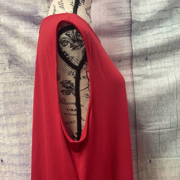 In brand new condition Woman’s Elle top. Size XXL - Picture 5 of 16